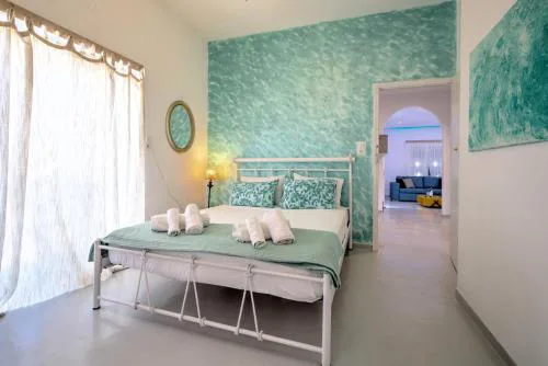 Blue Violet Apartment