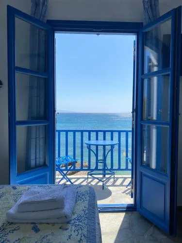 Cavos Studio by the sea (West)
