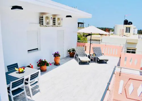Cozy Renovated Apartment "Filoxenia"