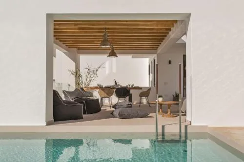 Piso Livadi - 4BR Villa - with Pool & Gym - Casa Olea