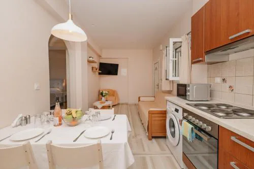 Butterfly apartment barbati