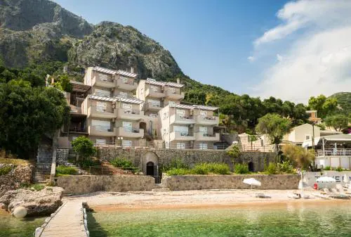 Glyfa Beach Villas