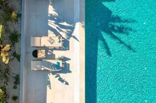 Elias' Rest Villa