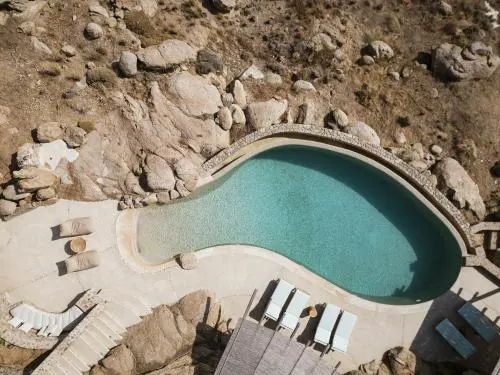 Luxury 5BDR Retreat in Mykonos