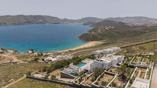 Bohemian Blue Villa - 7 BDRM - beach in 200m - MG Villas