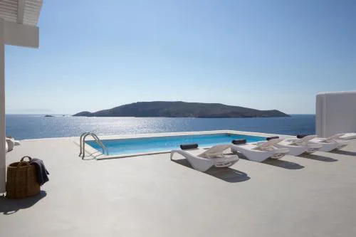 CasaDei Pool 4-BDR Sea View Villas 'Anemos' & 'Petra' with Nighttime Security Guard