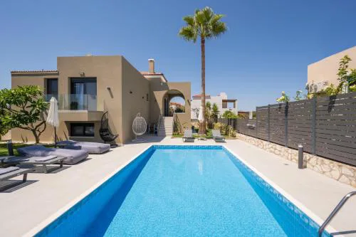 Luna Luxury Living