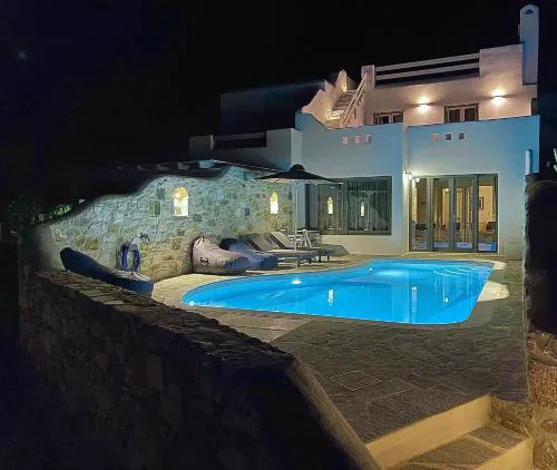 VillaNaxos - Luxury Naxos Villa with Private Pool