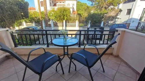 Studio Apartments Eirini