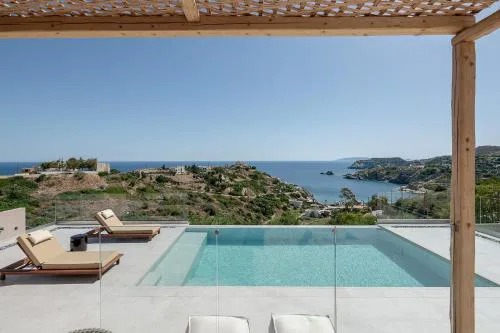 Luxurious villa Kokomo Gaia with Private Pool, 400m to beach