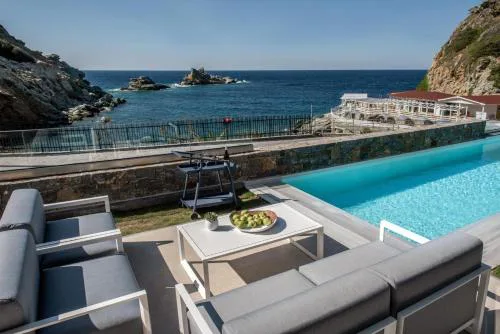 Made By The Sea Villa 1