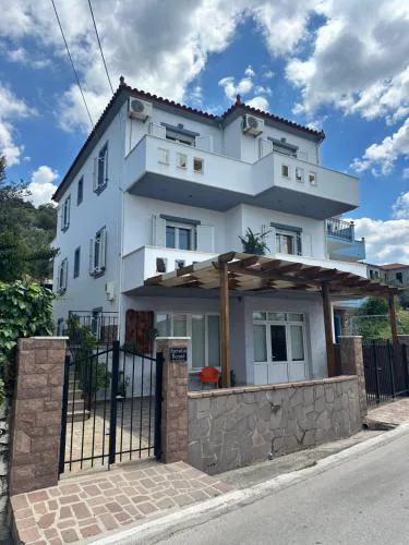 Anestis House
