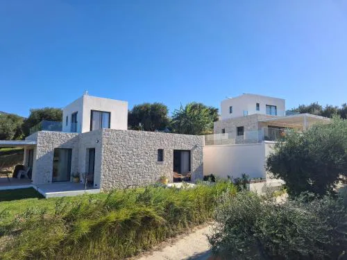 Arillas Villas