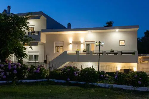 Zerynthos Apartments