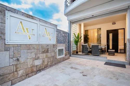 Avento Lux Suites
