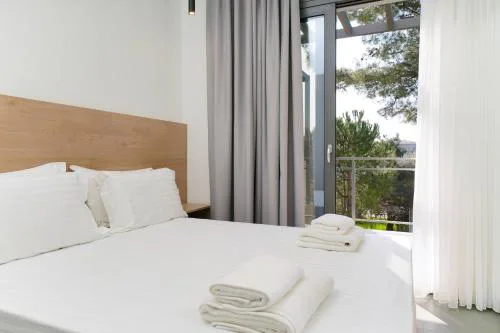 Pine Suites