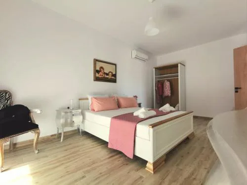 Mika's B luxury House near Faliraki