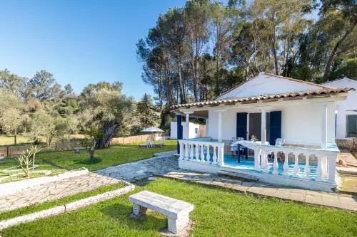 Blue House - Recently renovated