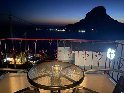 Afroditi Hotel and Hostel
