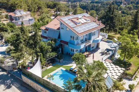 Athina's Villa with heated pool