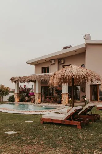 Maya pool & mountain view villa