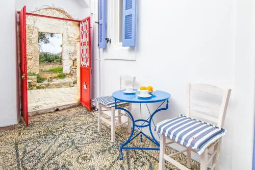 The red door in Koskinou