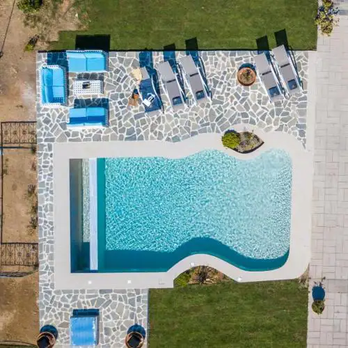 Wine & Vineyard Retreat Emarmene