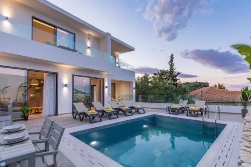 Villa Bougainvillea Boutique 3 by Villa Plus