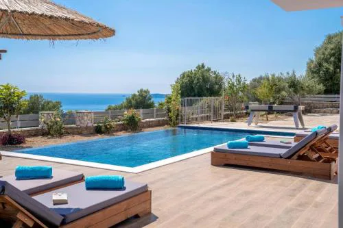 Villa Roz by Villa Plus