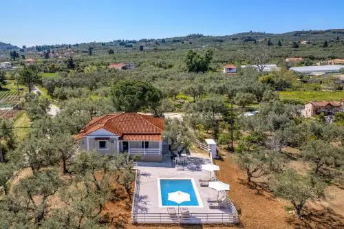 Villa La Onta by Villa Plus