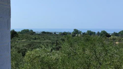 Sea view accommodation close to Halikounas beach