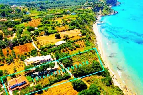 TETRAKTYS ESTATE beachside seaview ΥΔΩΡ with big garden