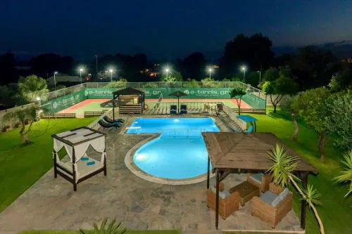 Villa Maxim with Private Pool & Tennis Court