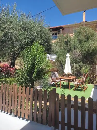 Apostolos & Eleni Family Apartments