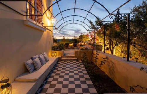 La Belle Villa - Family Retreat Magnificent View