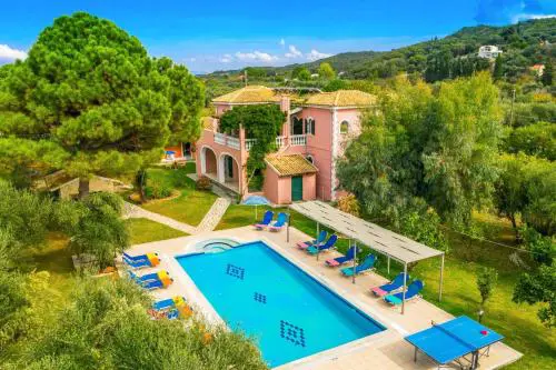 Villa Finikas by Villa Plus