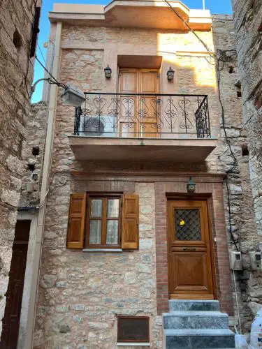 Pyrgos Traditional House