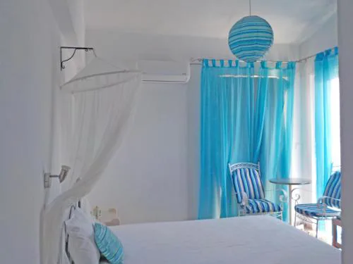Vivian Studios