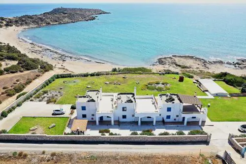 Nerida Beachfront Villas