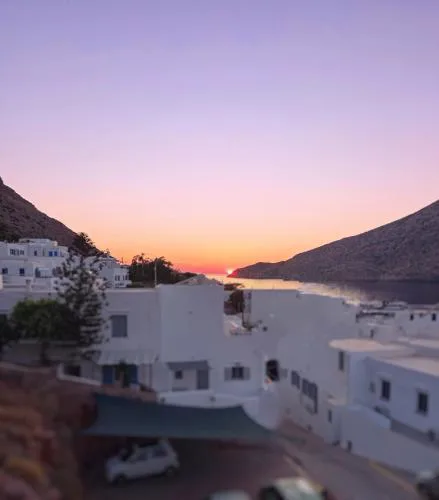 Kamares Bay View
