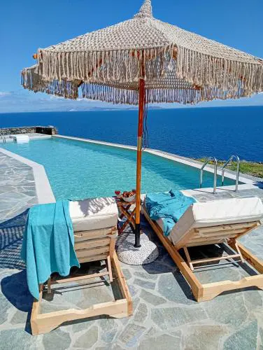 Mandrokathisio Sifnos