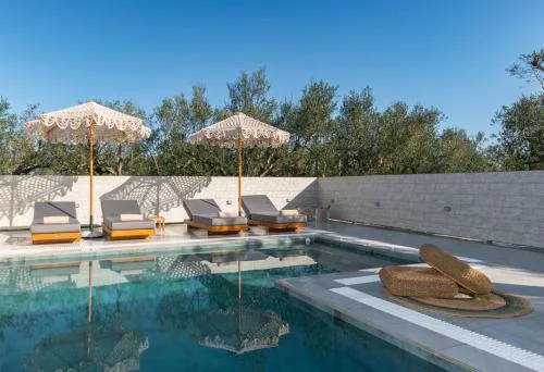 Camelia Luxury Suites