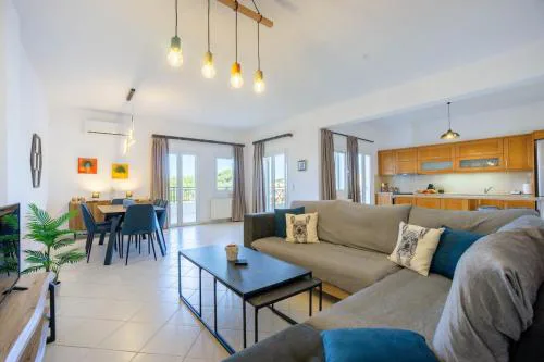 Sea View Family Apartment Nian by Renthub