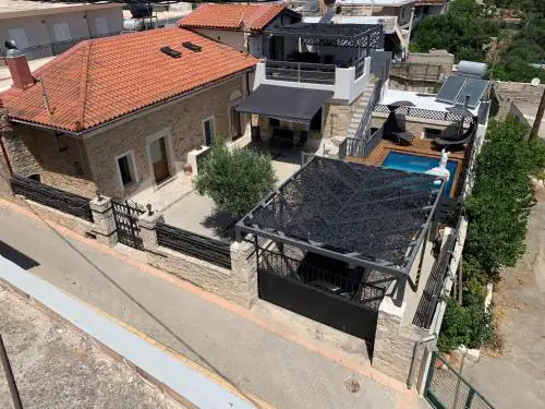 Thrapsano House with Private Pool for Families by Hospi Living