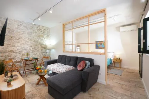 20-24 old town suite
