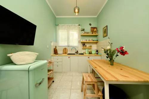 Zoe City Home