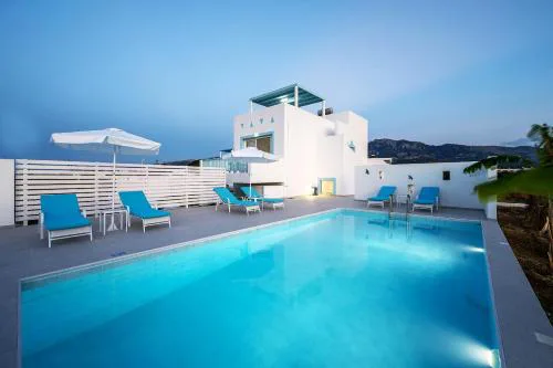 XENOS VILLA 7 with a private pool near the sea