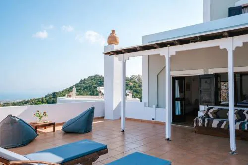 Infinity II - Modern Family Retreat in Kos