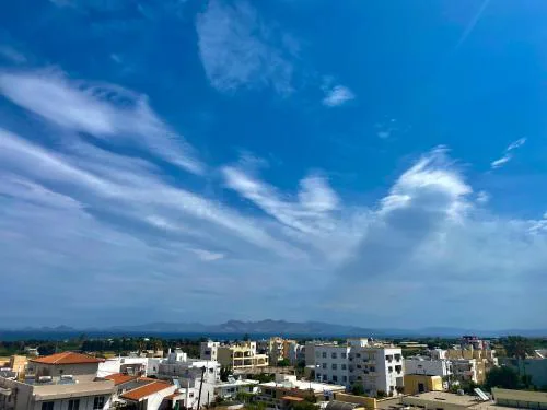 Noufaro rooftop-sea view apartment