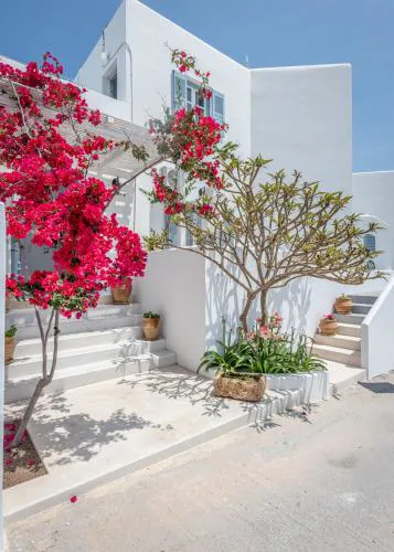 Anita Rooms & Suites Milos